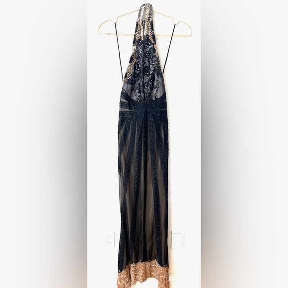 Mandalay Black Embellished  halter Dress 4 silk - Picture 1 of 10
